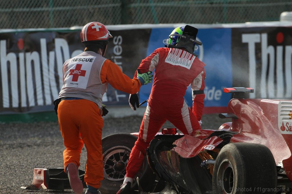 GP Giappone, Gara, Felipe Massa (BRA), Ferrari, F10 retires from the race 