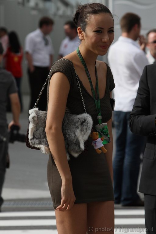 GP Giappone, Gara, ragazza nel paddock