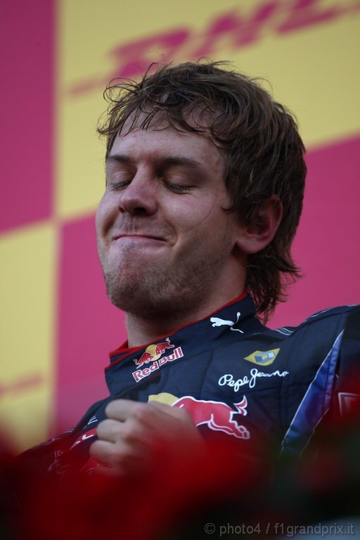 GP Giappone, Gara, Sebastian Vettel (GER), Red Bull Racing, RB6 vincitore