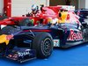 GP Giappone, Gara, Sebastian Vettel (GER), Red Bull Racing, RB6 vincitore e Fernando Alonso (ESP), Ferrari, F10 terzo 