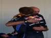 GP Giappone, Gara, Sebastian Vettel (GER), Red Bull Racing, RB6 vincitore e Adrian Newey (GBR), Red Bull Racing , Technical Operations Director 