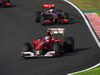 GP Giappone, Gara, Fernando Alonso (ESP), Ferrari, F10 davanti a Jenson Button (GBR), McLaren  Mercedes, MP4-25 
