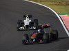 GP Giappone, Gara, Jaime Alguersuari (SPA), Scuderia Toro Rosso, STR5 e Kamui Kobayashi (JAP), BMW Sauber F1 Team, C29 