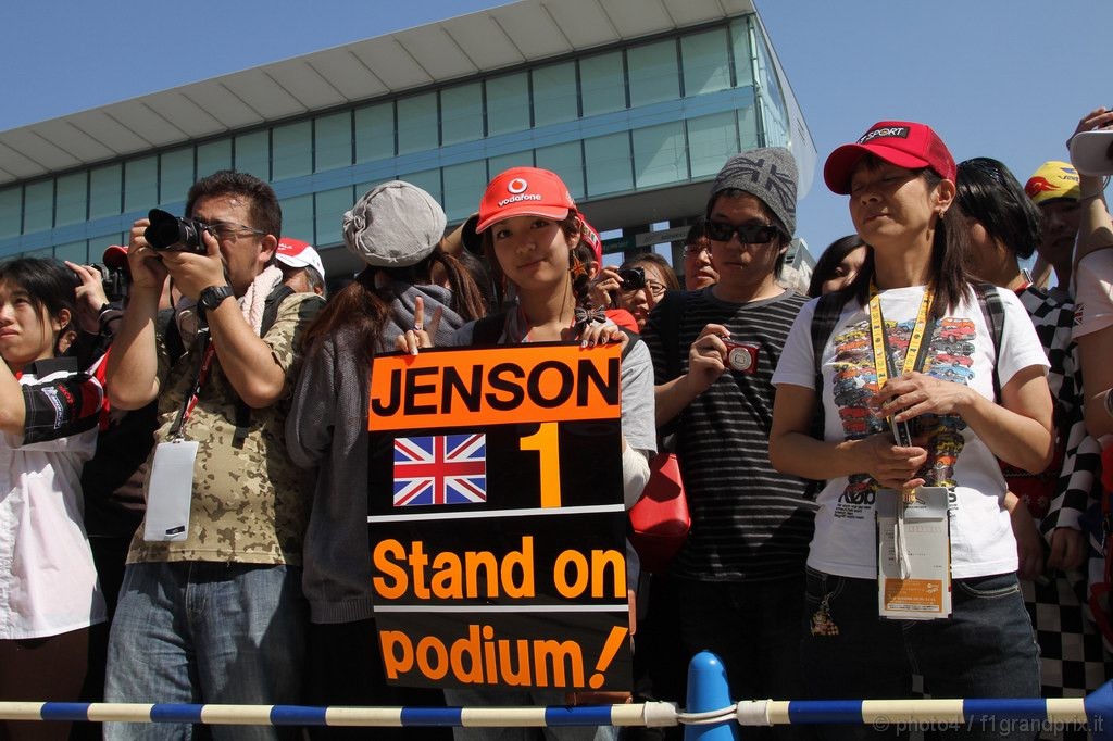 GP Giappone, Giovedi', Fans of Jenson Button (GBR)