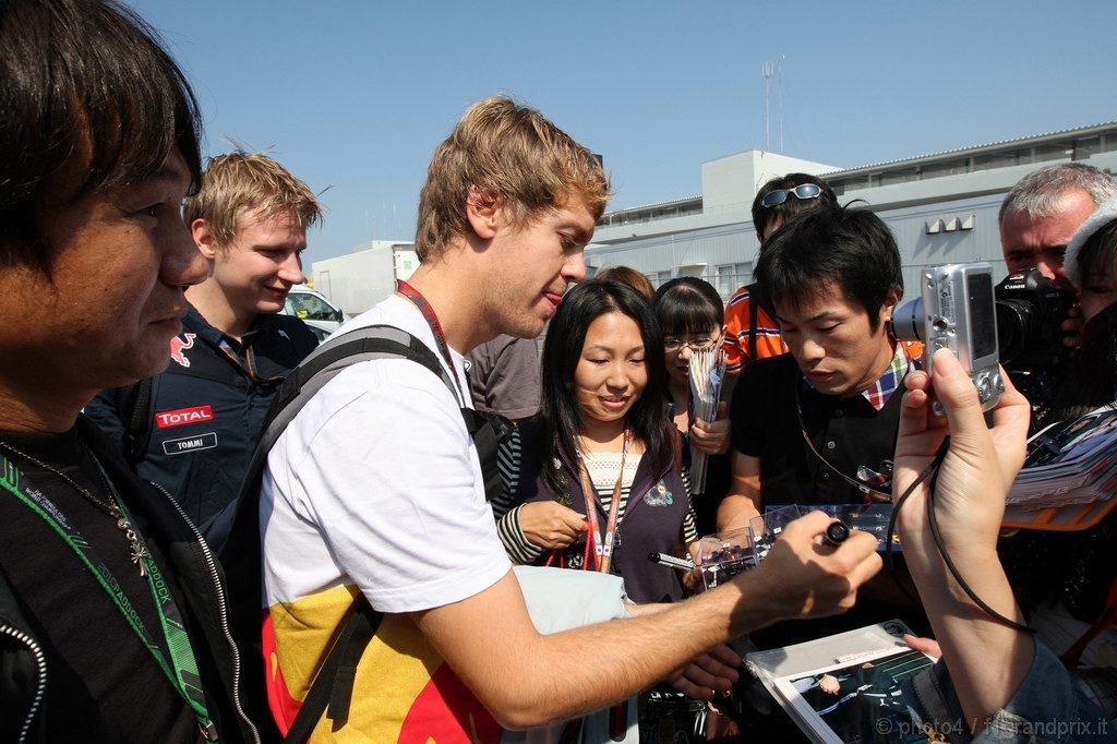 GP Giappone, Giovedi', Sebastian Vettel (GER), Red Bull Racing, RB6 