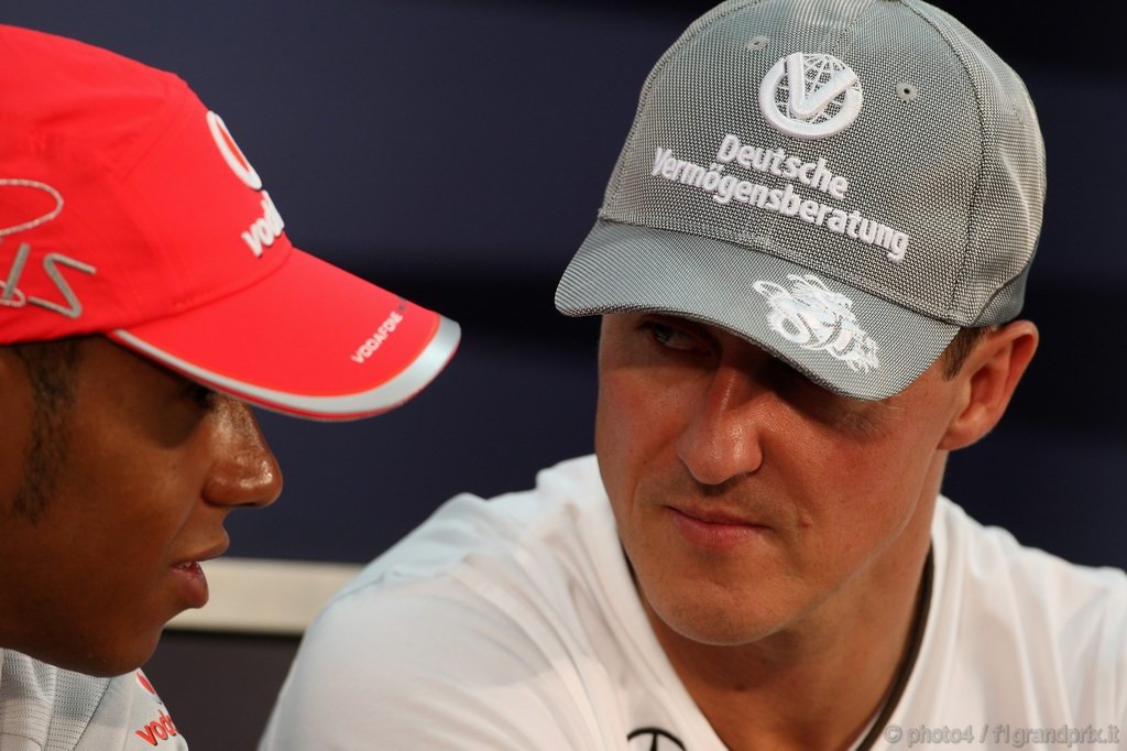 GP Giappone, Giovedi', Conferenza Stampa, Lewis Hamilton (GBR), McLaren  Mercedes, MP4-25 e Michael Schumacher (GER), Mercedes GP  F1 Team, MGP W01  