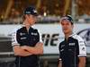 GP Giappone, Giovedi', Autograph session, Nico Hulkenberg (GER), Williams, FW32 e Rubens Barrichello (BRA), Williams, FW32 