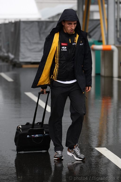 GP Giappone, Saturday, Robert Kubica (POL), Renault F1 Team, R30 