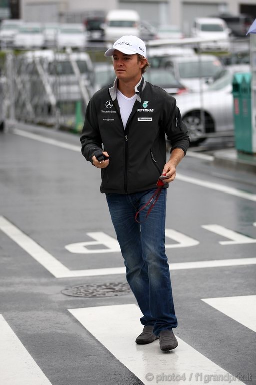 GP Giappone, Saturday, Nico Rosberg (GER), Mercedes GP F1 Team, MGP W01 