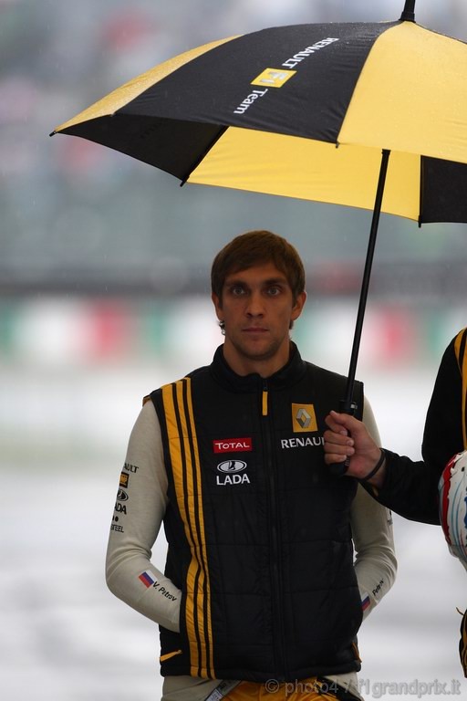 GP Giappone, Prove Libere 3, Sabato, Vitaly Petrov (RUS), Renault F1 Team, R30 