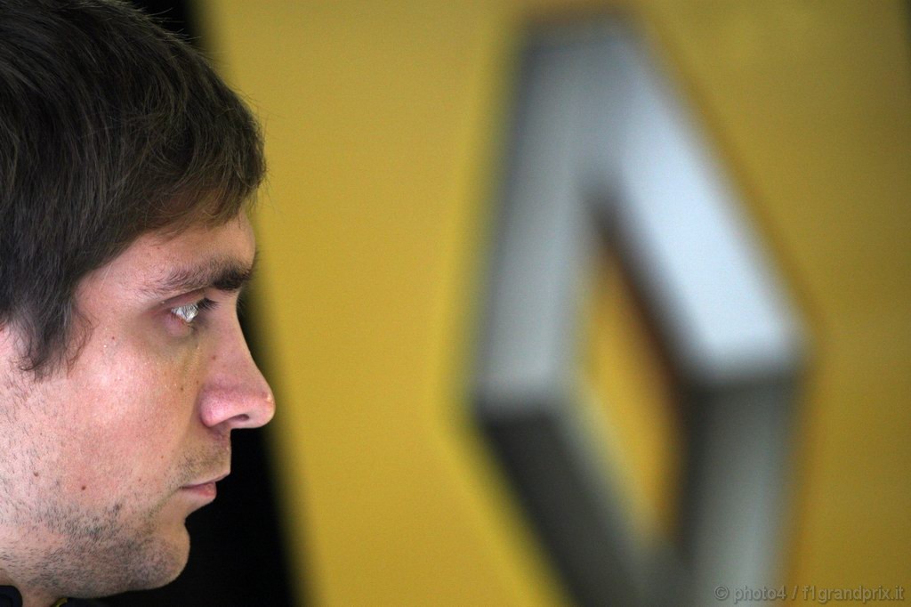 GP Giappone, Prove Libere 3, Sabato, Vitaly Petrov (RUS), Renault F1 Team, R30