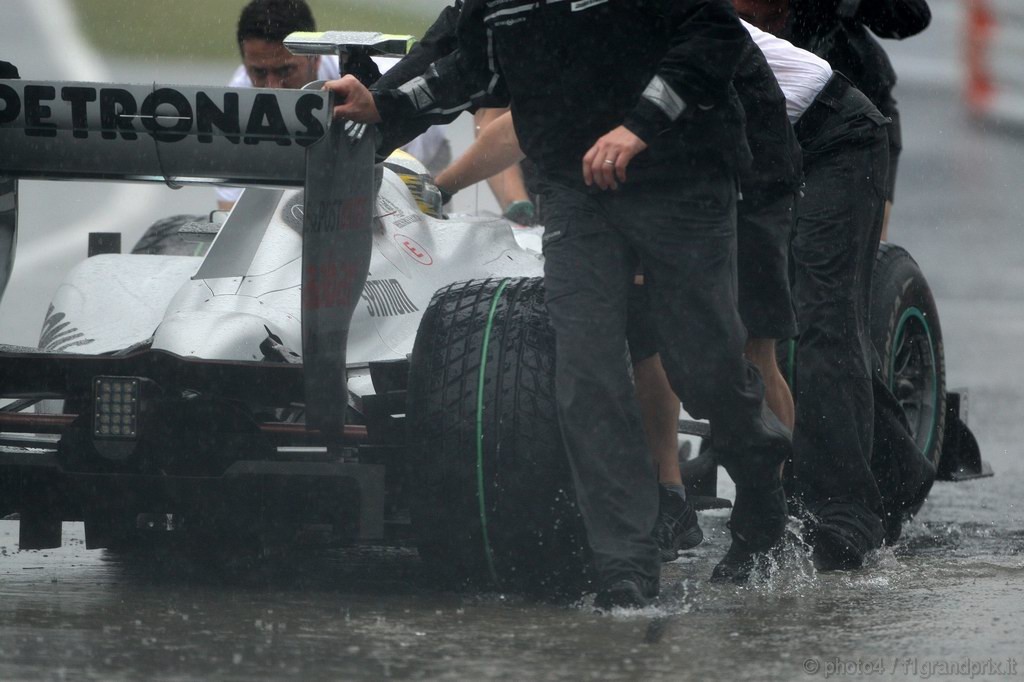 GP Giappone, Prove Libere 3, Sabato, Nico Rosberg (GER), Mercedes GP F1 Team, MGP W01 