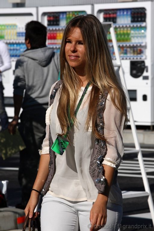 GP Giappone, Domenica, Vivian Sibold the girlfriend of Nico Rosberg (GER)