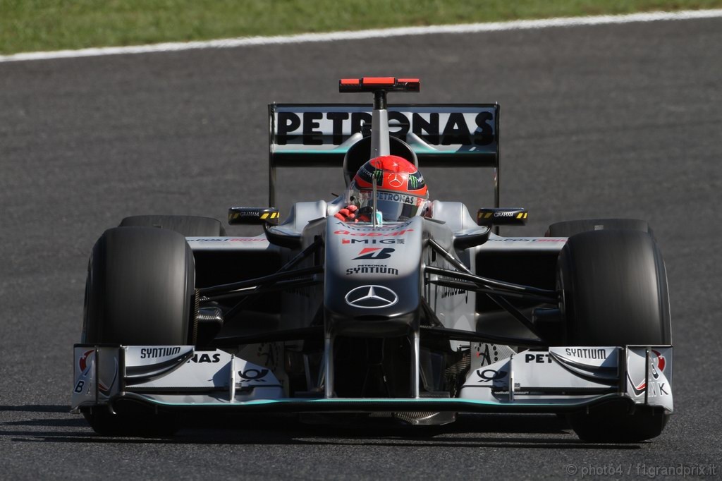 GP Giappone, Domenica, Qualifiche, Michael Schumacher (GER), Mercedes GP  F1 Team, MGP W01 