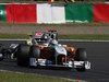 GP Giappone, Domenica, Qualifiche, Adrian Sutil (GER), Force India F1 Team, VJM03 e Nico Rosberg (GER), Mercedes GP F1 Team, MGP W01