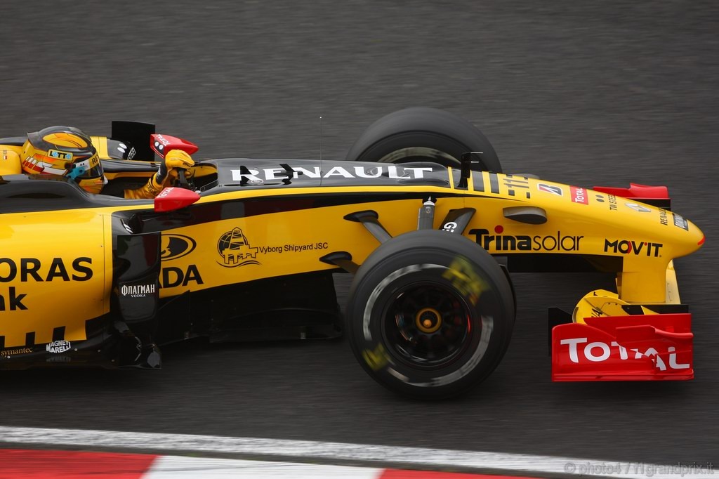 GP Giappone, Prove Libere 1, Venerdi', Robert Kubica (POL), Renault F1 Team, R30 