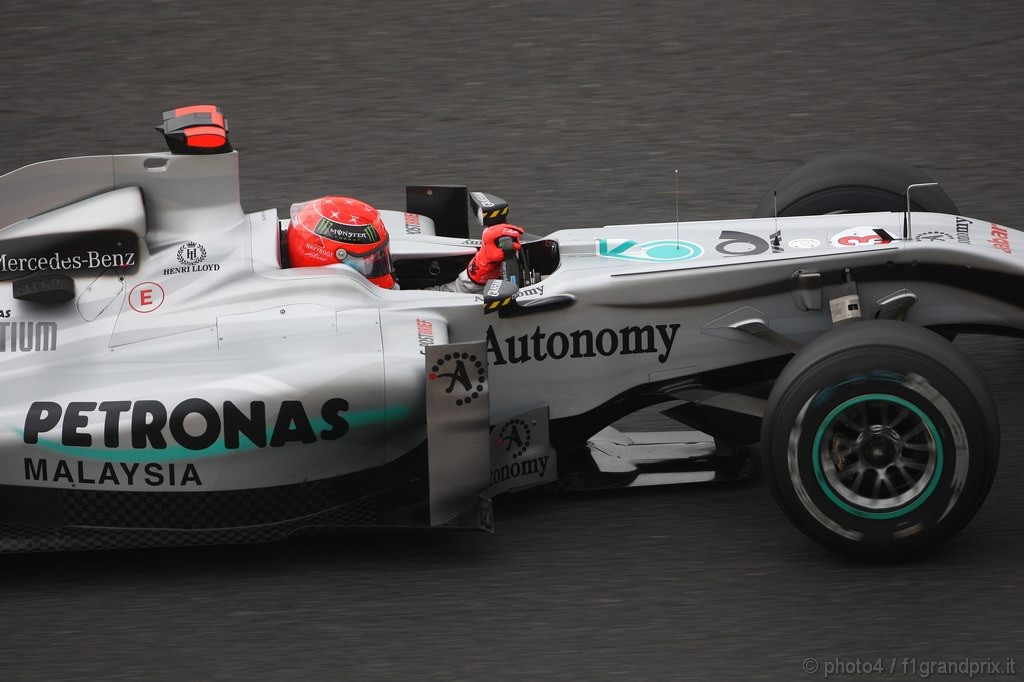 GP Giappone, Prove Libere 1, Venerdi', Michael Schumacher (GER), Mercedes GP F1 Team, MGP W01