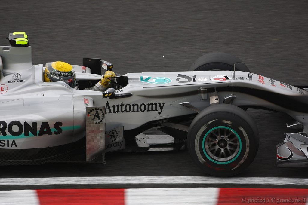 GP Giappone, Prove Libere 1, Venerdi', Nico Rosberg (GER), Mercedes GP F1 Team, MGP W01 