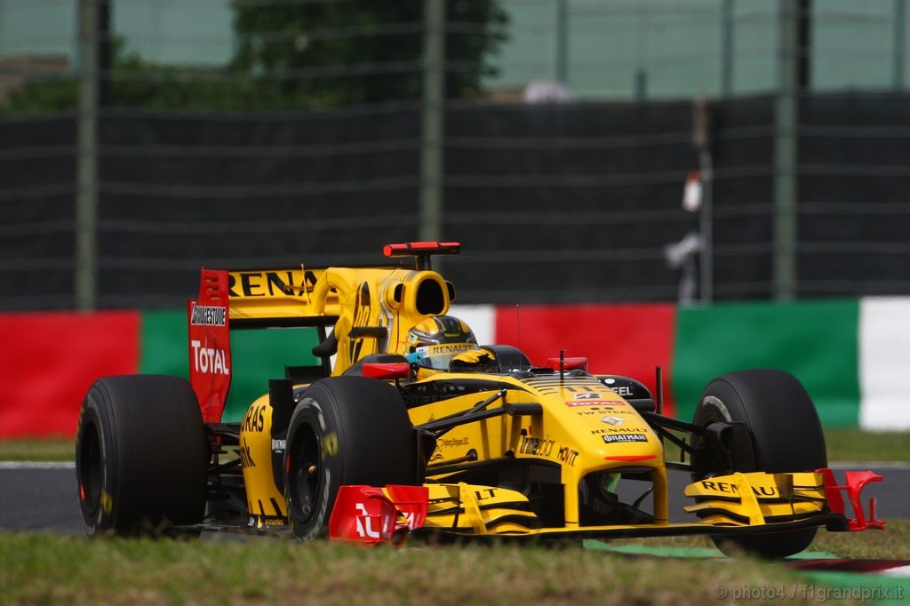 GP Giappone, Prove Libere 1, Venerdi', Robert Kubica (POL), Renault F1 Team, R30 