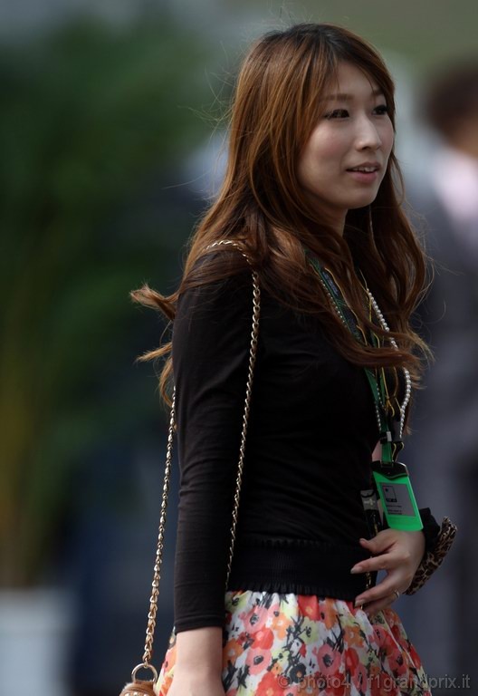 GP Giappone, Venerdi', ragazza nel paddock