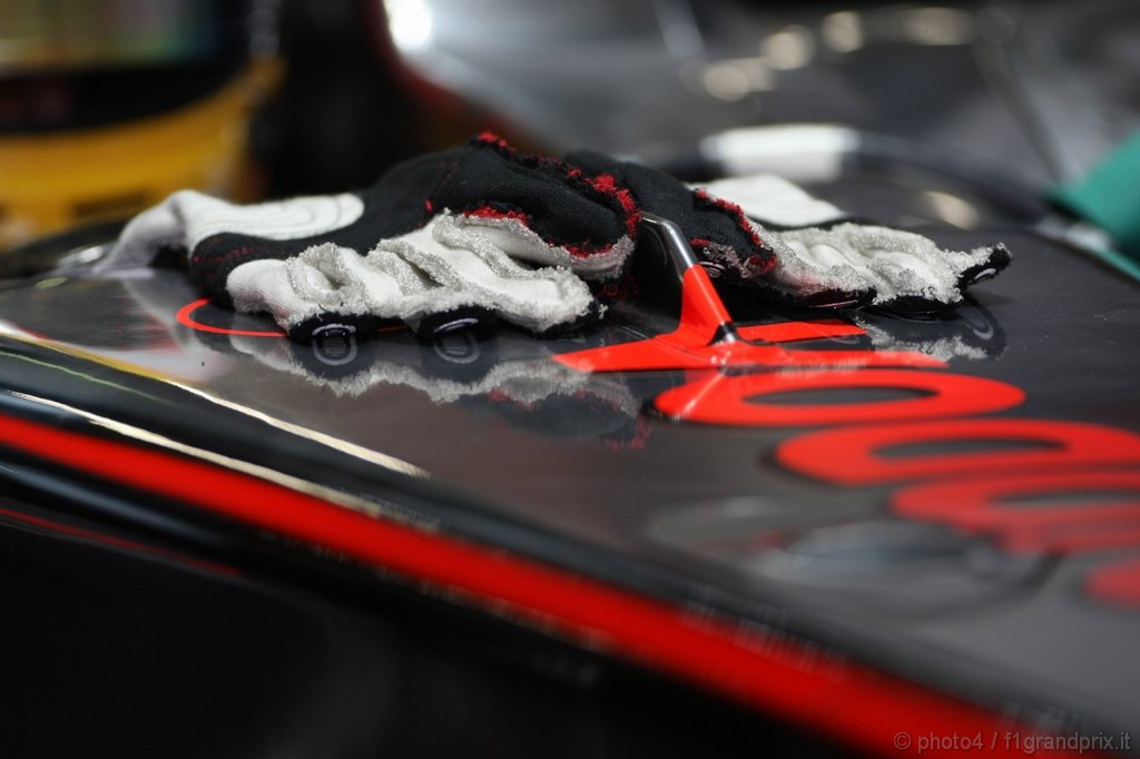 GP Giappone, Prove Libere 2, Venerdi', Lewis Hamilton (GBR), McLaren  Mercedes, MP4-25 