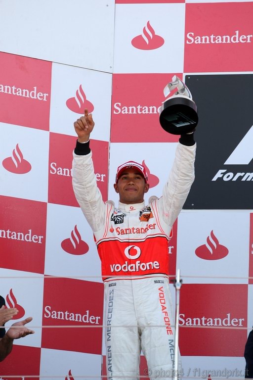 GP Gran Bretagna, Gara, Lewis Hamilton (GBR), McLaren  Mercedes, MP4-25 secondo 