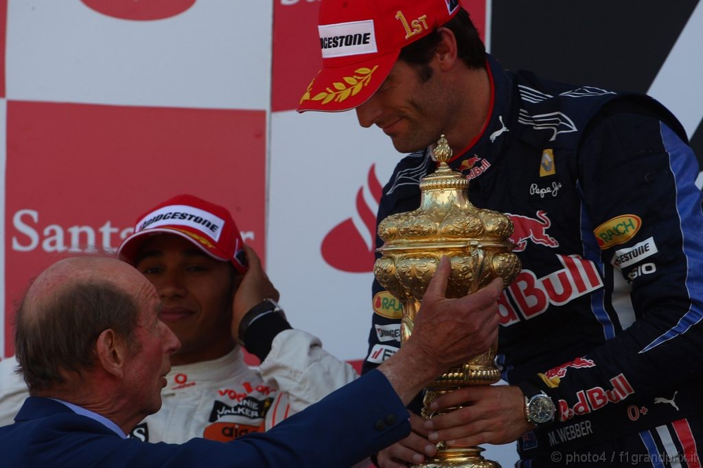 GP Gran Bretagna, Gara, Mark Webber (AUS), Red Bull Racing, RB6 vincitore with HRH Duke of Kent