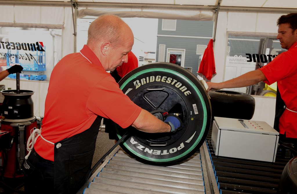 GP Gran Bretagna, BRITISH GRAND PRIX F1/2010 - SILVERSTONE 9/07/2010   - WORKING PEOPLE
© FOTO ERCOLE COLOMBO 