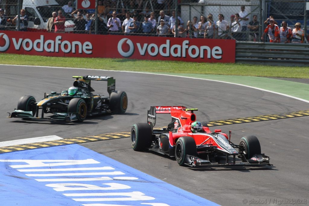 GP Italia, Gara, Lucas Di Grassi (BRA), Virgin Racing, VR-01 e Heikki Kovalainen (FIN), Lotus Racing, T127