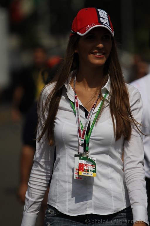 GP Italia, Gara, ragazza nel paddock 