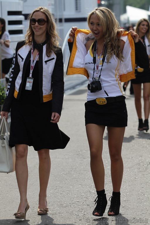GP Italia, Gara, ragazza nel paddock 