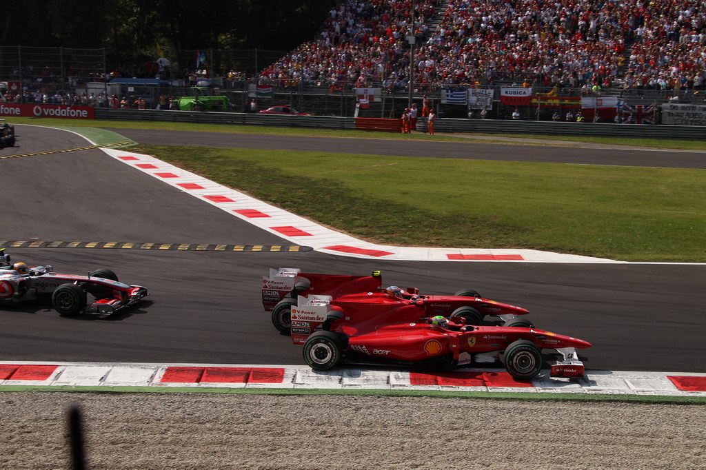 GP Italia, Gara, Fernando Alonso (ESP), Ferrari, F10 e Felipe Massa (BRA), Ferrari, F10 