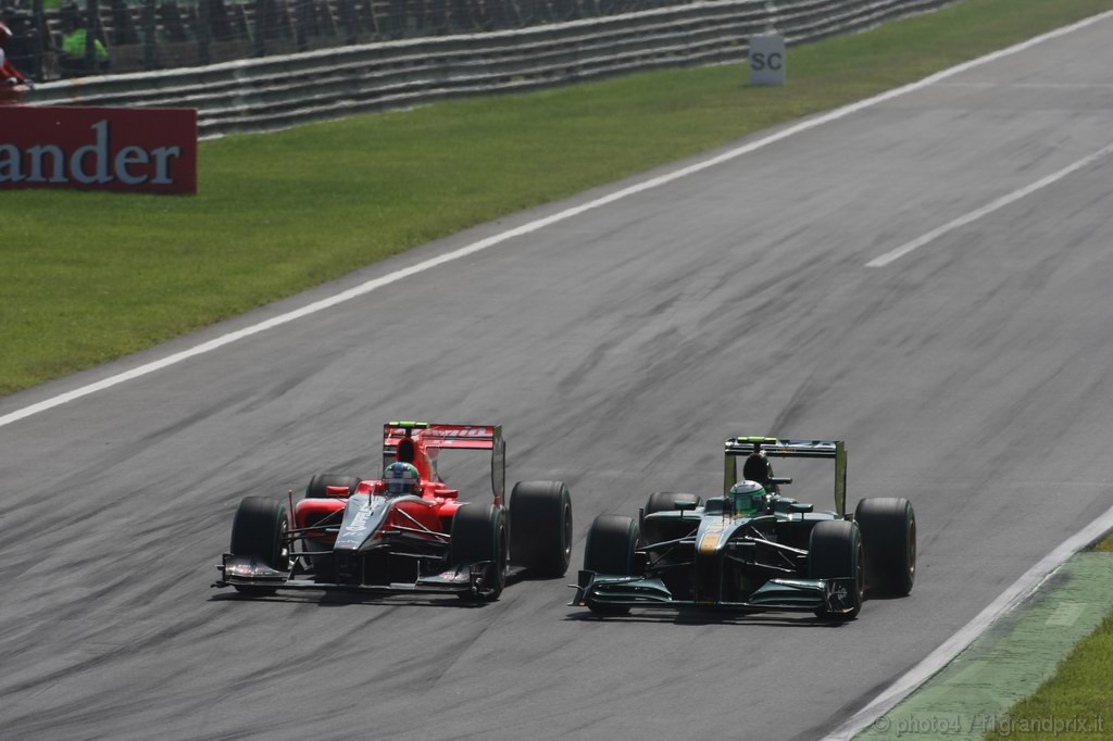 GP Italia, Gara, Lucas Di Grassi (BRA), Virgin Racing, VR-01 e Heikki Kovalainen (FIN), Lotus Racing, T127