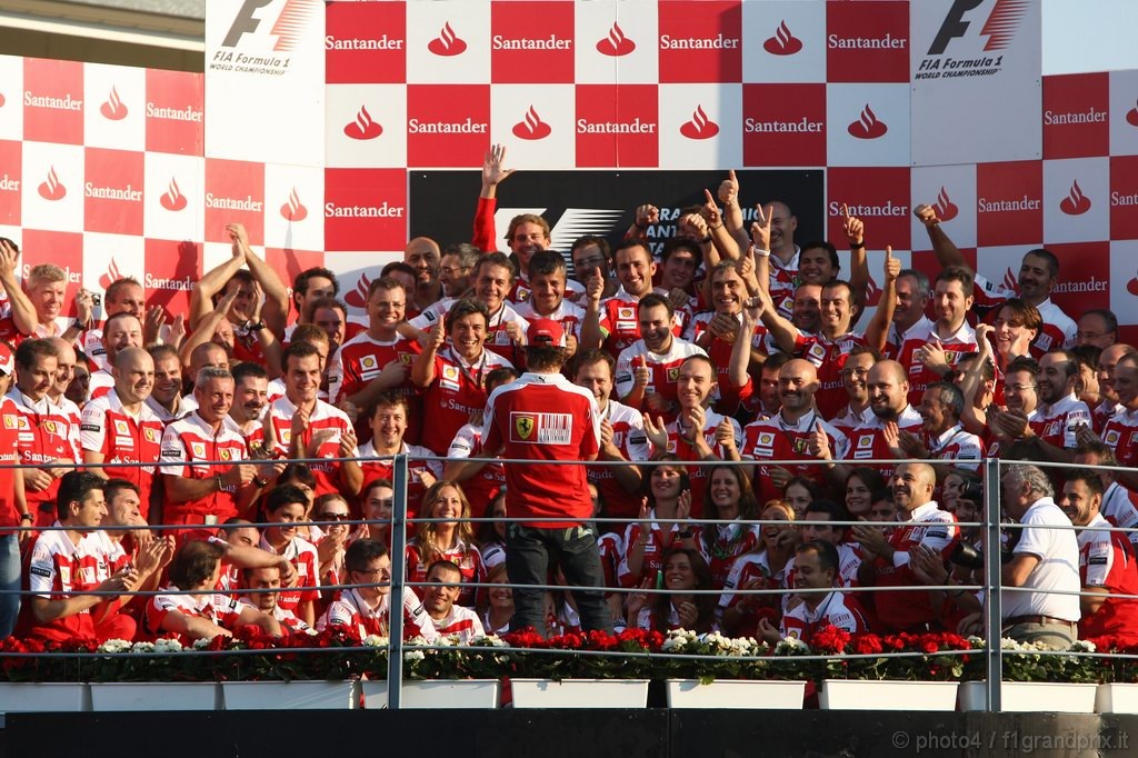 GP Italia, Festeggiamenti, Fernando Alonso (ESP), Ferrari, F10 vincitore