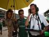 GP Italia, Gara, Jarno Trulli (ITA), Lotus Racing, T127 e sua moglie