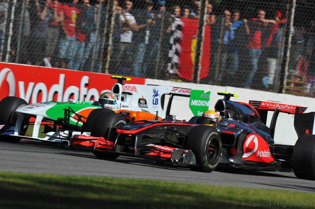 GP Italia, Prove Libere 3, Sabato, Lewis Hamilton (GBR), McLaren  Mercedes, MP4-25 e Vitantonio Liuzzi (ITA), Force India F1 Team, VJM03 
