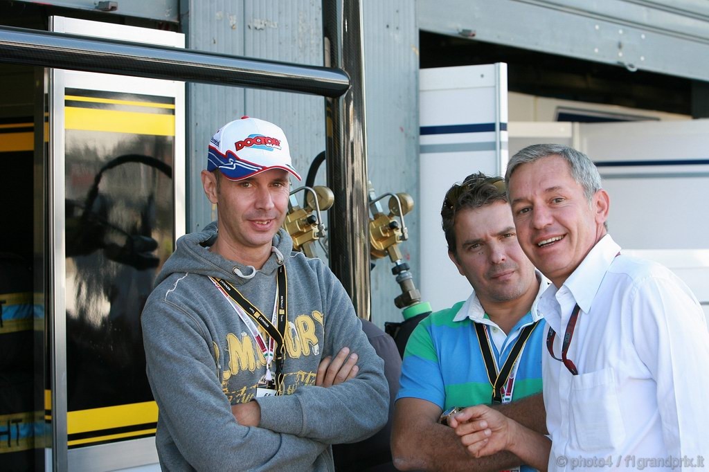 GP Italia, Prove Libere 3, Sabato, Piero Longhi (ITA), Rally driver e Lucio Cavuto (ITA), Manager di Jarno Trulli (ITA) 