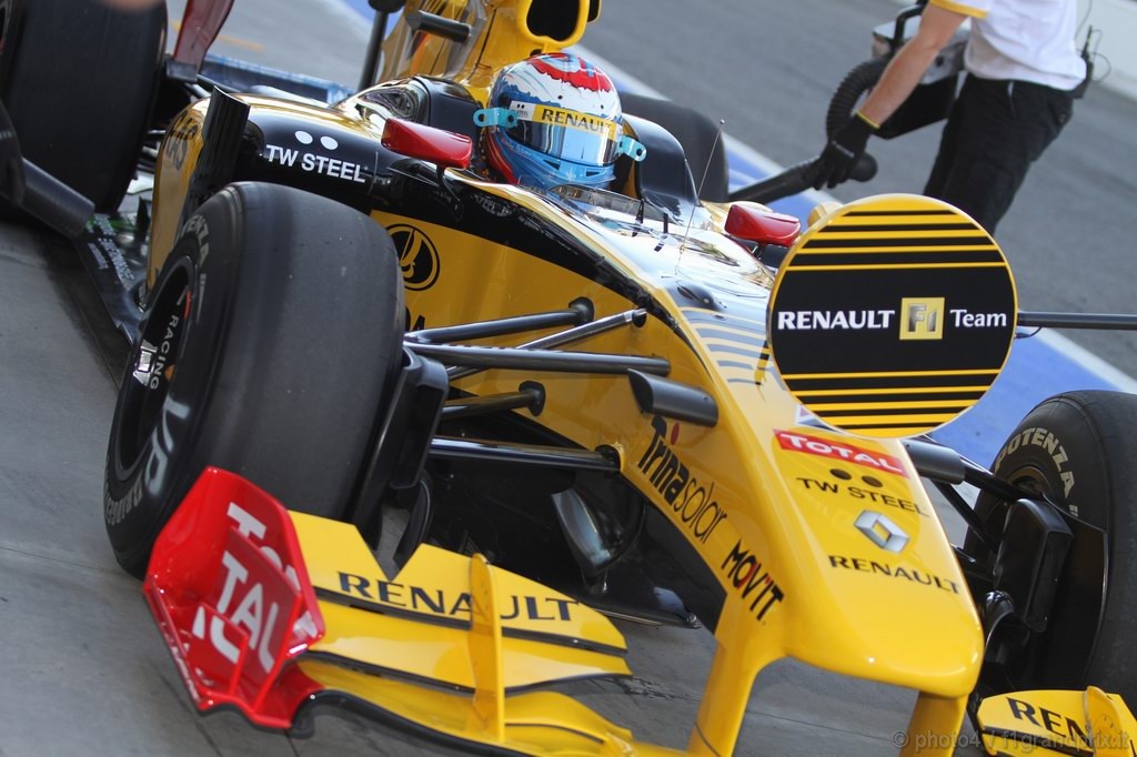 GP Italia, Prove Libere 1, Venerdi', Vitaly Petrov (RUS), Renault F1 Team, R30