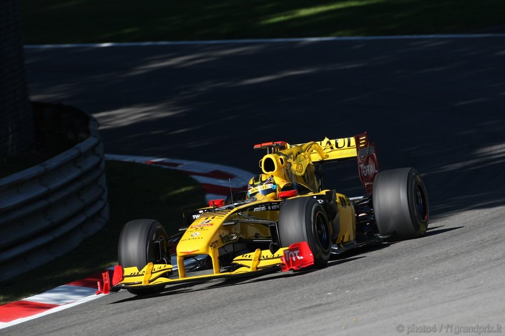 GP Italia, Prove Libere 1, Venerdi', Robert Kubica (POL), Renault F1 Team, R30 