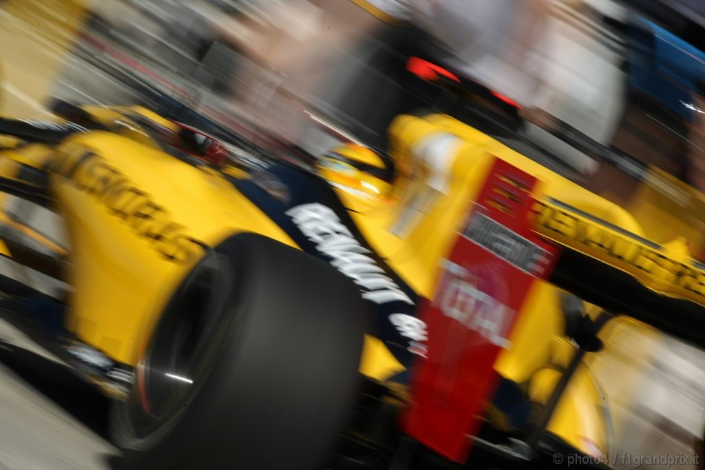GP Italia, Prove Libere 2, Venerdi', Robert Kubica (POL), Renault F1 Team, R30
