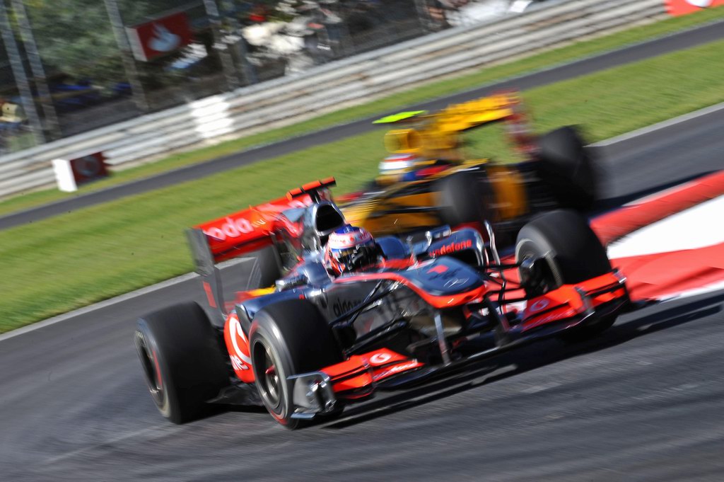 GP Italia, ITALIAN GRAND PRIX F1/2010 -  MONZA 10/09/2010  - JENSON BUTTON - VITALY PETROV 
© FOTO ERCOLE COLOMBO 