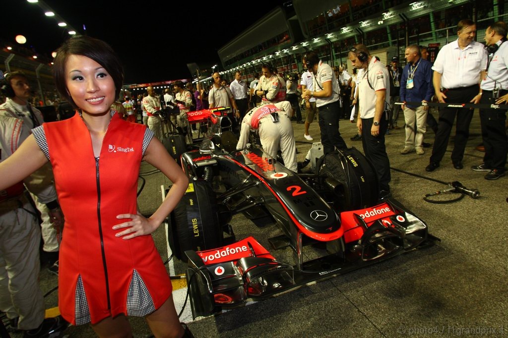 GP Singapore, Gara, Lewis Hamilton (GBR), McLaren  Mercedes, MP4-25 