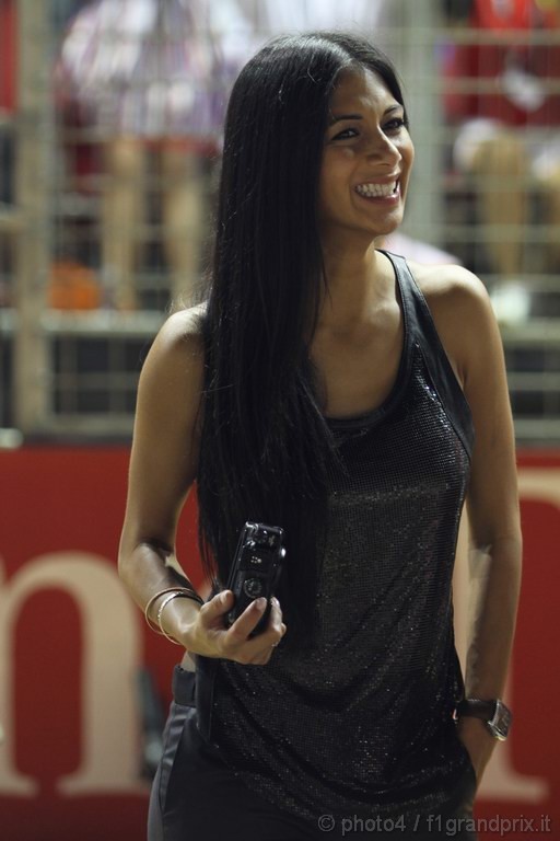 GP Singapore, Gara, Nicole Scherzinger (USA), Singer in the Pussycat Dolls, girlfriend of Lewis Hamilton (GBR) 