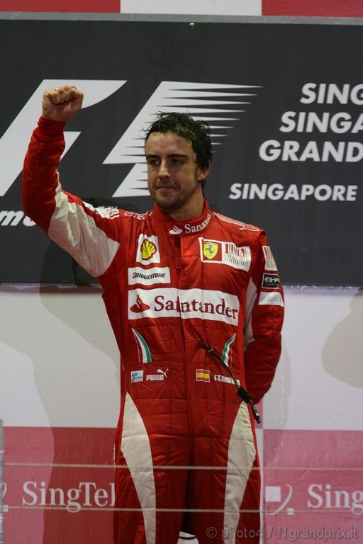 GP Singapore, Gara, Fernando Alonso (ESP), Ferrari, F10 vincitore 