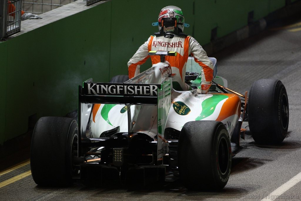 GP Singapore, Gara, Vitantonio Liuzzi (ITA), Force India F1 Team, VJM03 retires from the race 