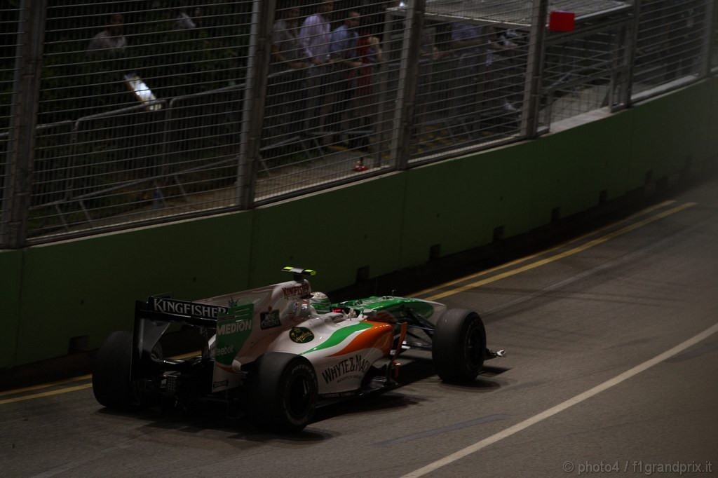 GP Singapore, Gara, Vitantonio Liuzzi (ITA), Force India F1 Team, VJM03 retires from the race 