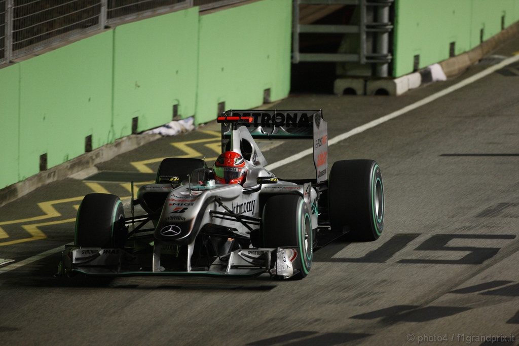 GP Singapore, Gara, Michael Schumacher (GER), Mercedes GP  F1 Team, MGP W01 