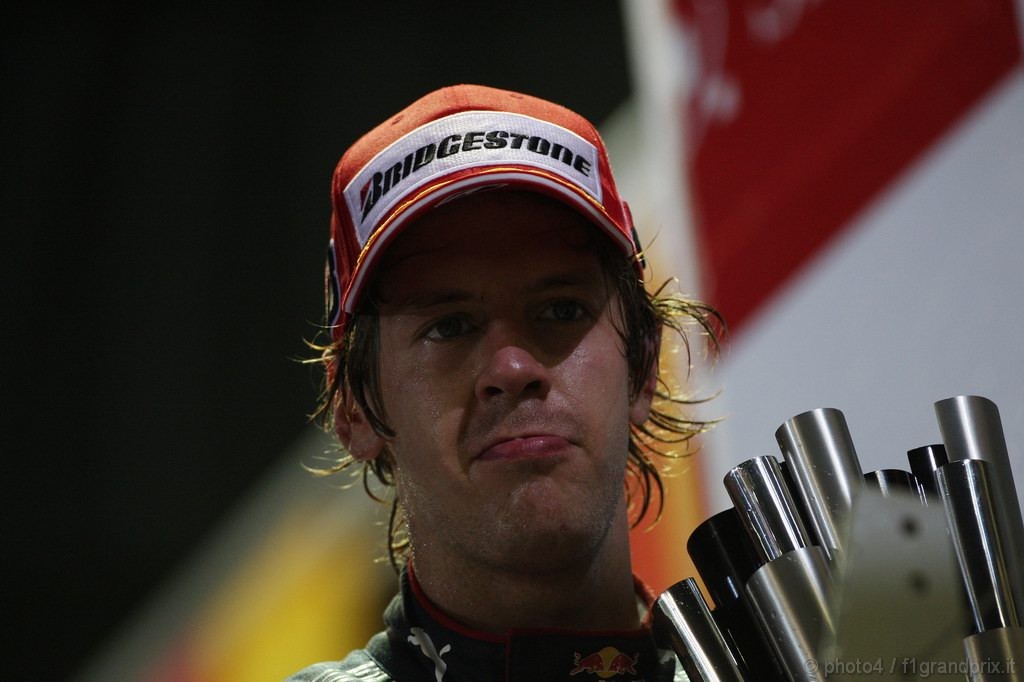 GP Singapore, Gara, Sebastian Vettel (GER), Red Bull Racing, RB6 secondo 