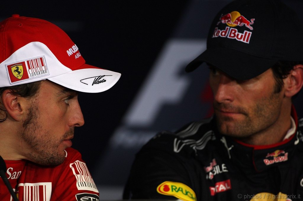 GP Singapore, Conferenza Stampa, Fernando Alonso (ESP), Ferrari, F10 vincitore e Mark Webber (AUS), Red Bull Racing, RB6 terzo 