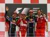 GP Singapore, Gara, Fernando Alonso (ESP), Ferrari, F10 vincitore, Sebastian Vettel (GER), Red Bull Racing, RB6 secondo, Mark Webber (AUS), Red Bull Racing, RB6 terzo e Aldo Costa (ITA), Technical Director, Ferrari   